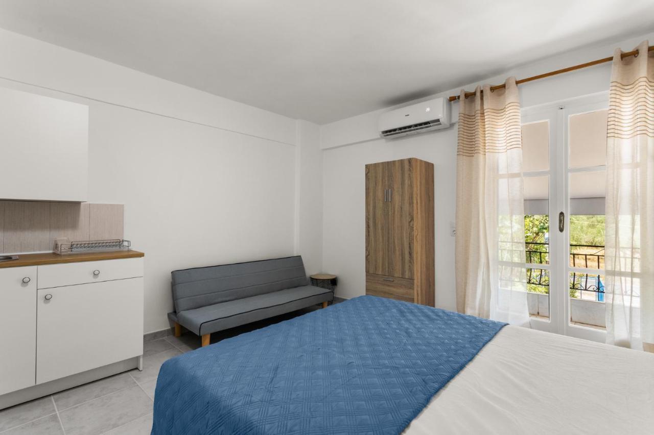 Nikolas Apartments Stoupa Lévktron المظهر الخارجي الصورة
