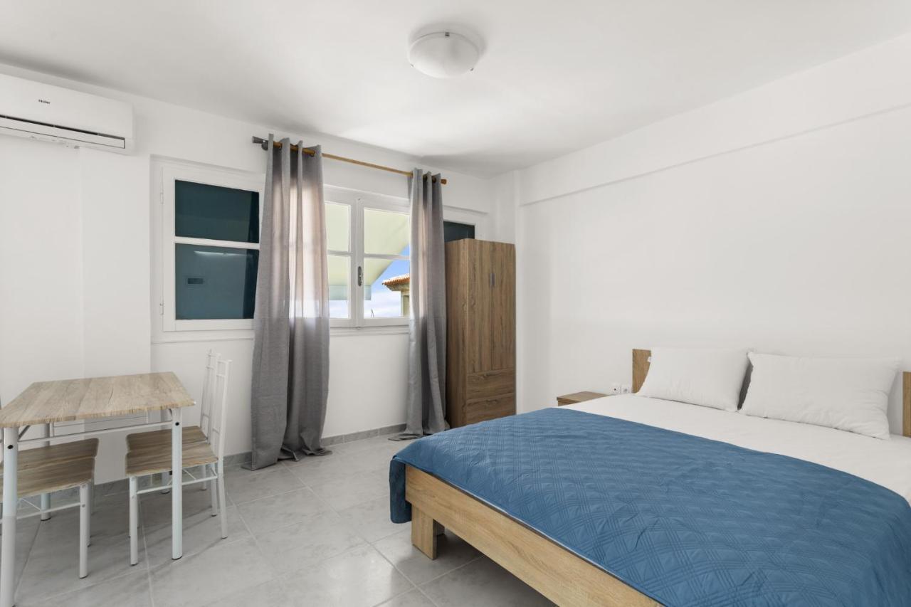 Nikolas Apartments Stoupa Lévktron المظهر الخارجي الصورة